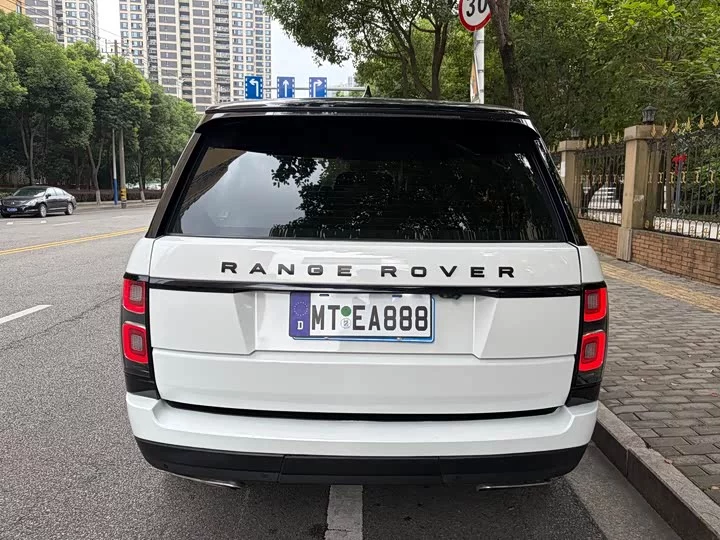 Land Rover range rover