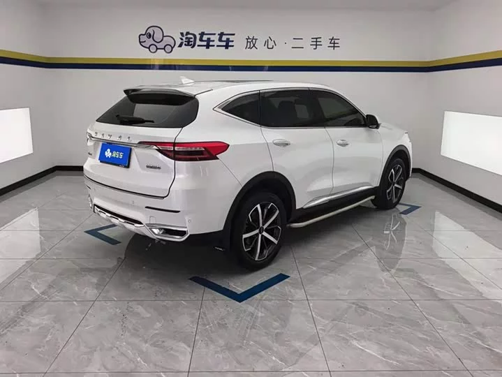 Haval F7