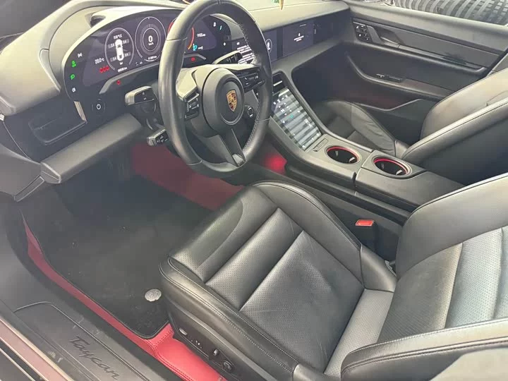 Porsche Taycan