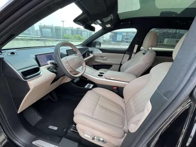 XPeng G9