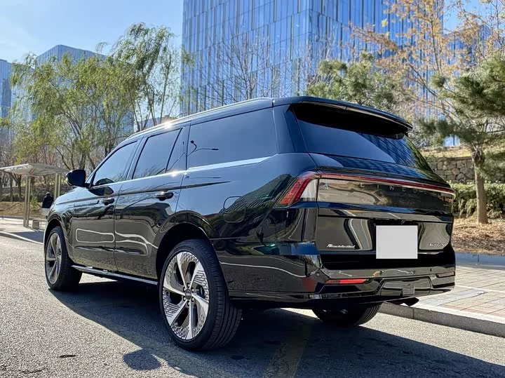 Lincoln pilot