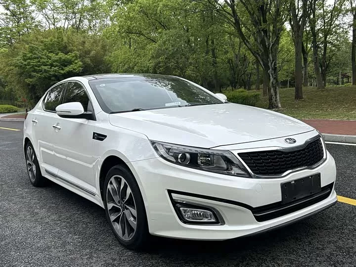 kia K5