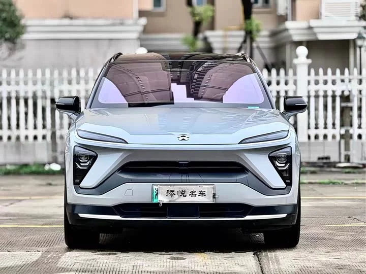 NIO ES6