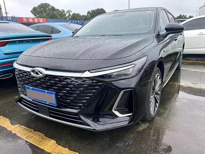 Chery Arrizo 8