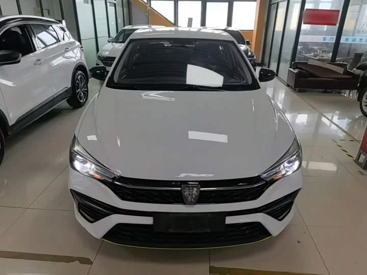 Roewe i5