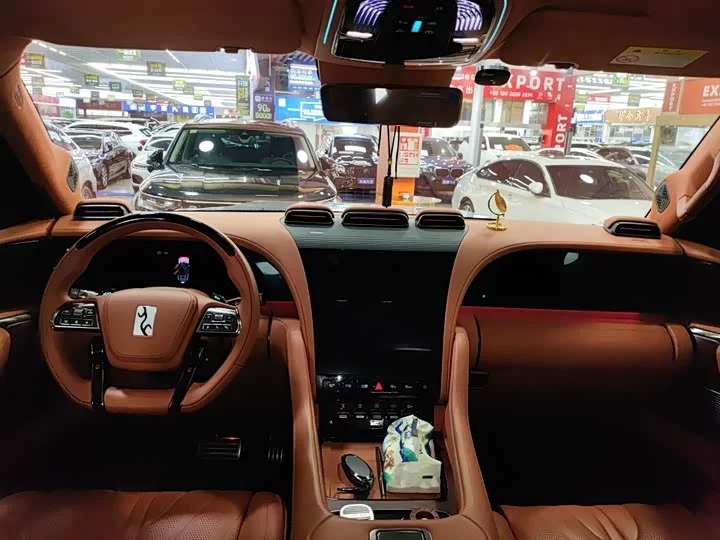 BYD U8