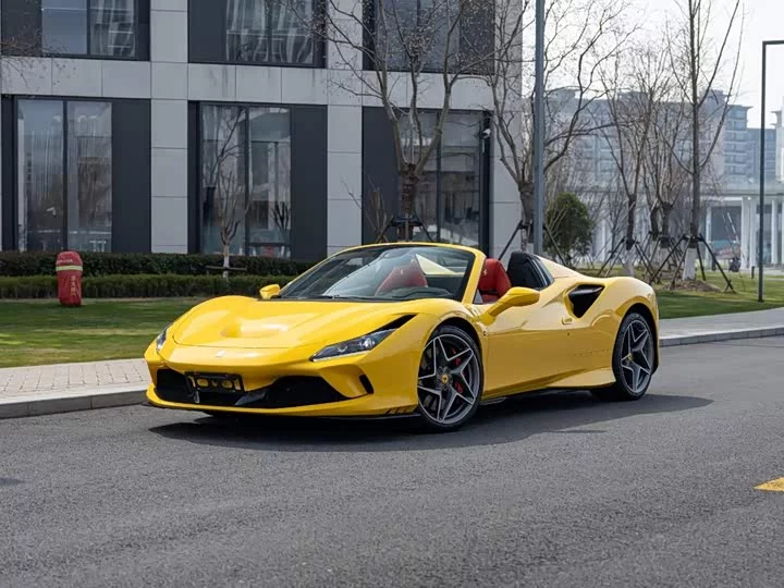 ferrari F8