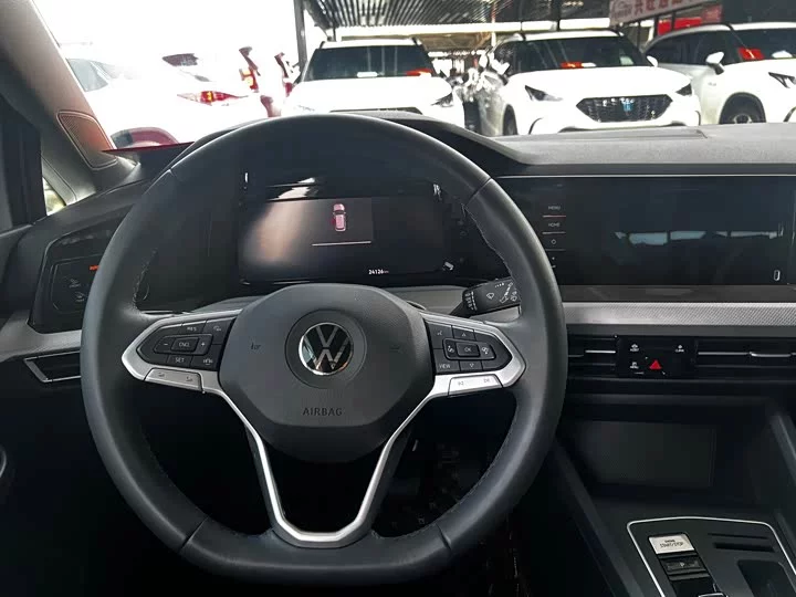 Volkswagen golf