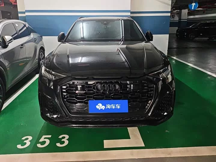 Audi RS Q8