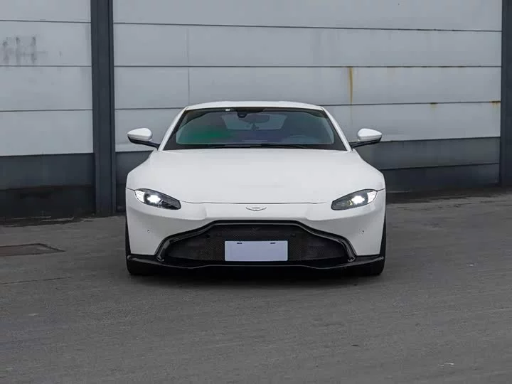 Aston Martin V8 Vantage
