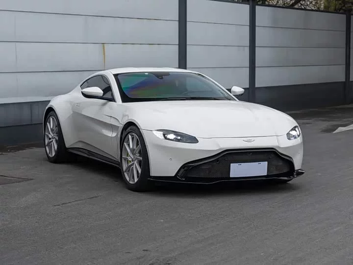Aston Martin V8 Vantage