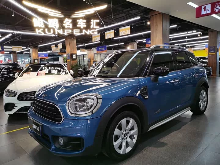 MINI COUNTRYMAN