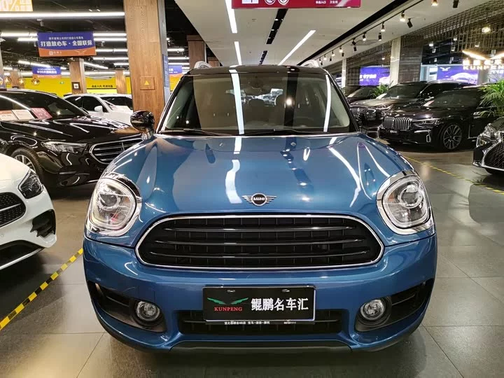MINI COUNTRYMAN