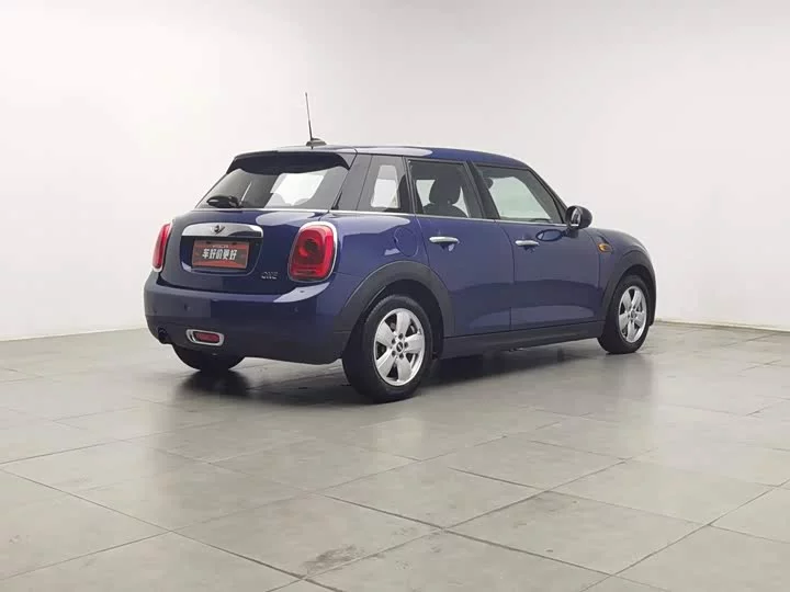 MINI 