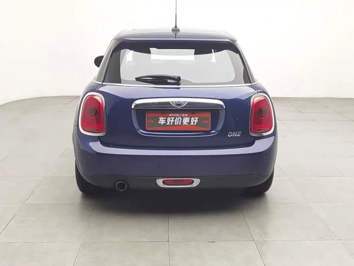 MINI 