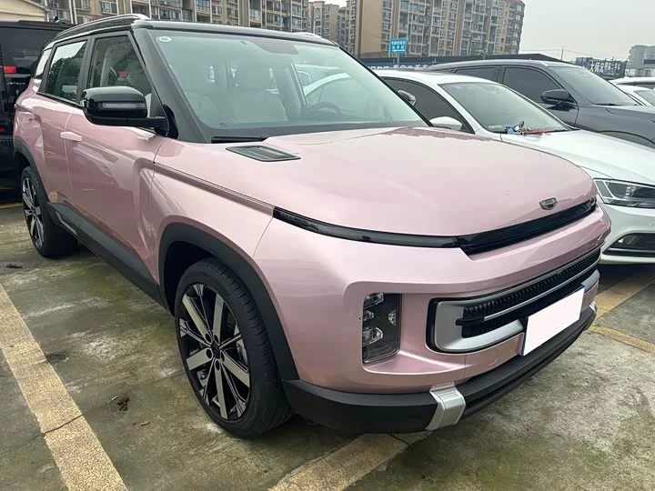 Geely ICON