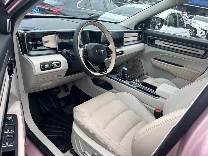 Geely ICON