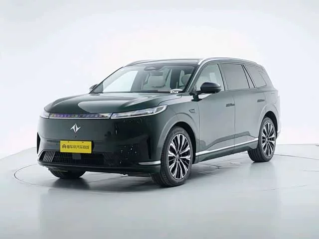 Dongfeng eπ008