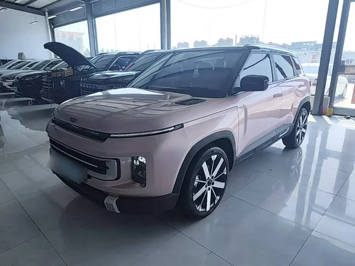 Geely ICON
