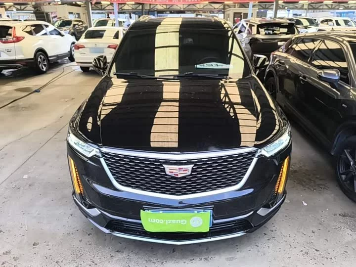 Cadillac XT6