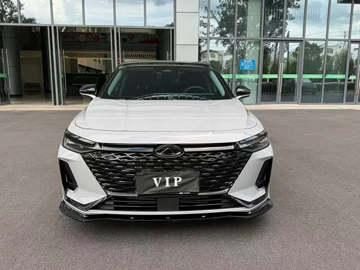 Chery Arrizo 8