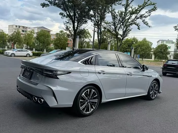 Chery Arrizo 8