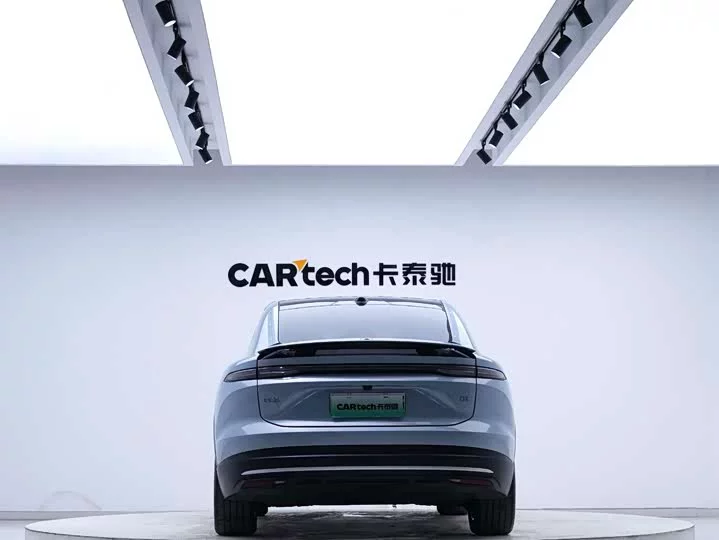 NIO EC6