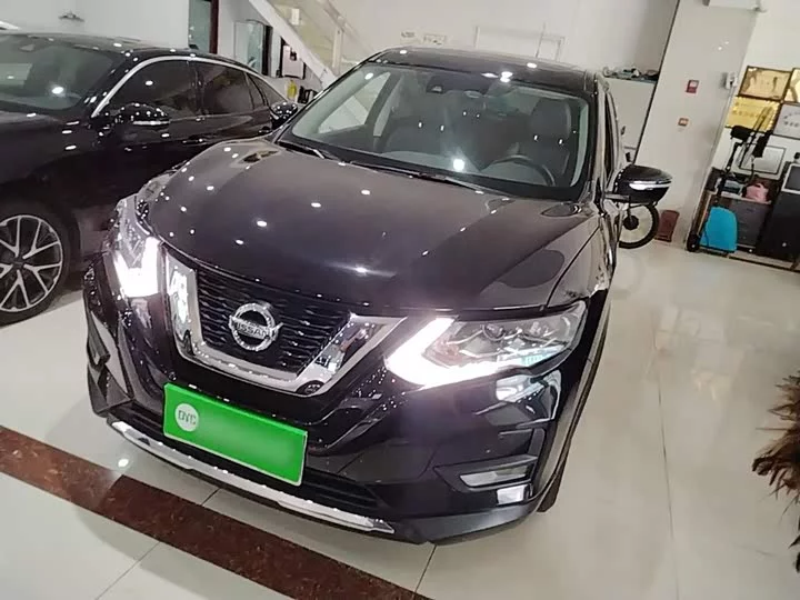 Nissan Qijun