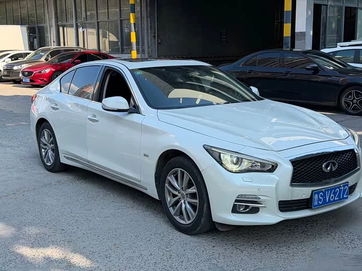 Infiniti Q50L