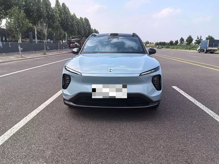 NIO ES6