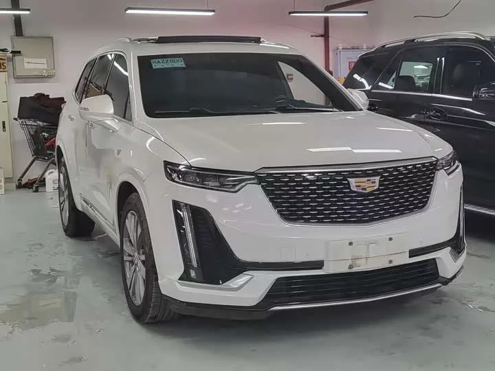 Cadillac XT6