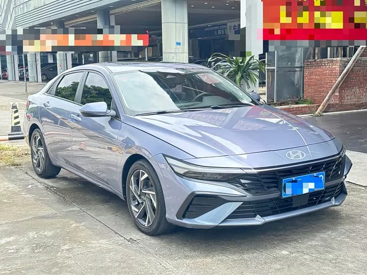 Hyundai Elantra