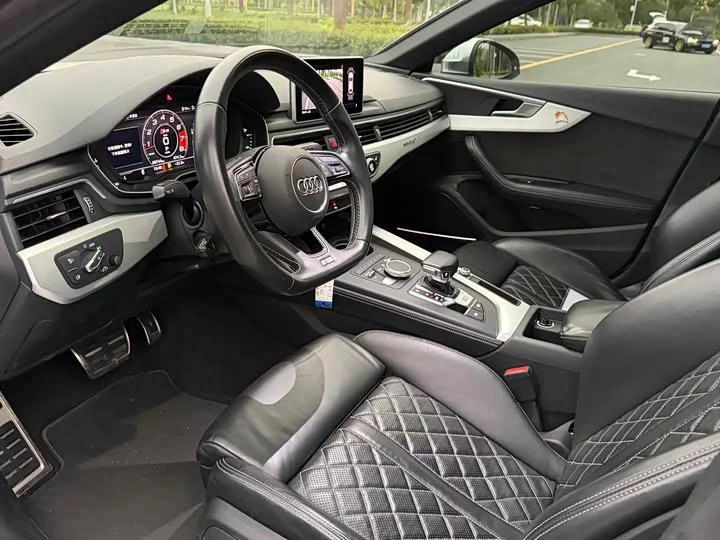 Audi S5