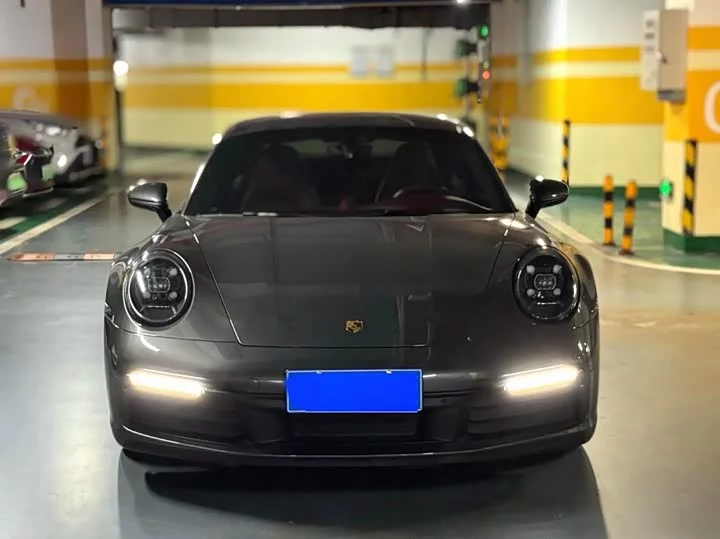 Porsche 911