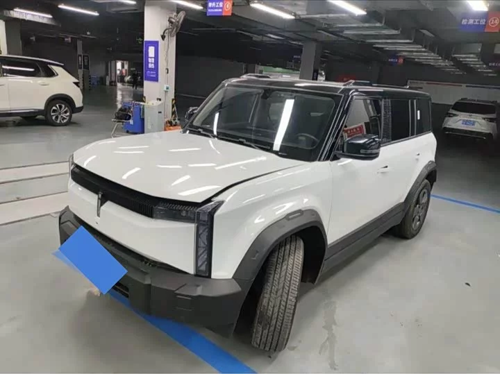 iCAR 03