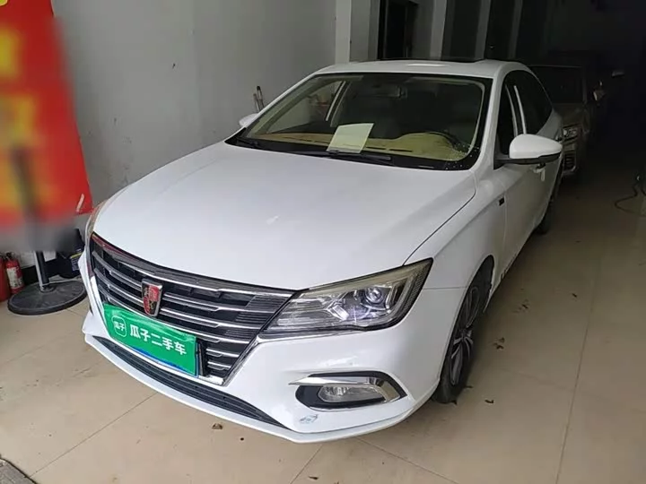Roewe i5