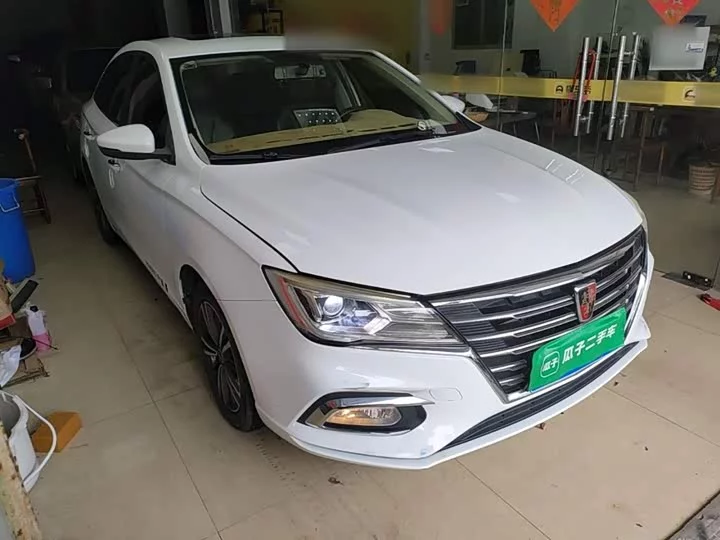 Roewe i5