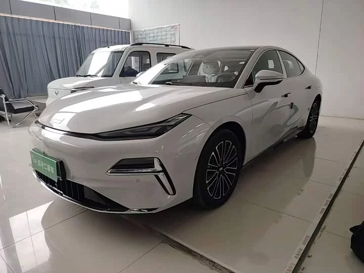 Geely Galaxy Star 8