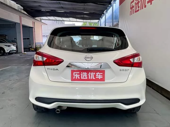 Nissan Tiida