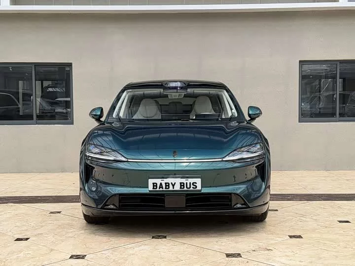 Luxeed R7