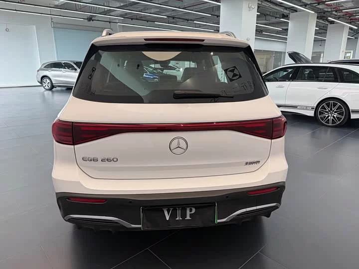 Mercedes-Benz EQB
