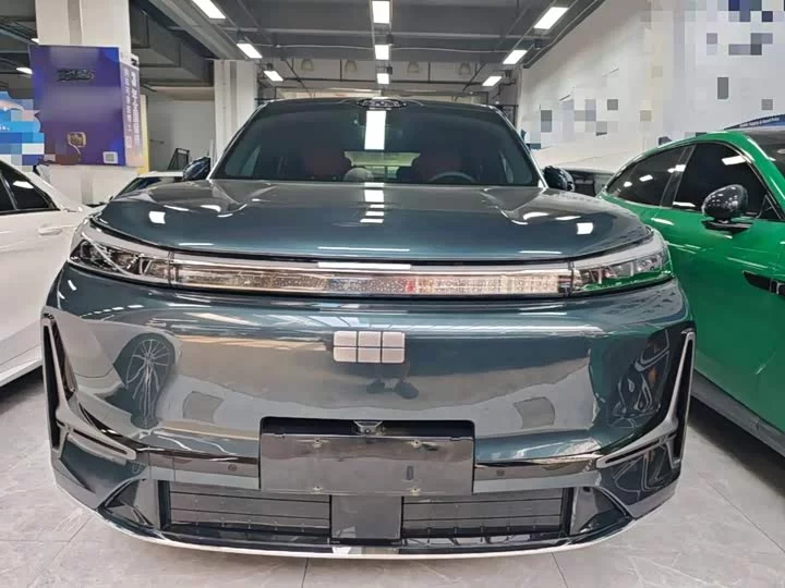 Geely Galaxy M9