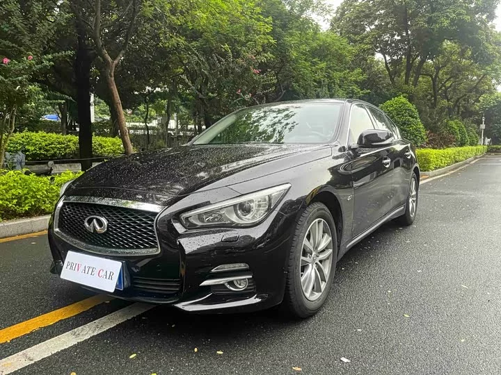 Infiniti Q50L