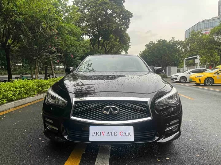 Infiniti Q50L