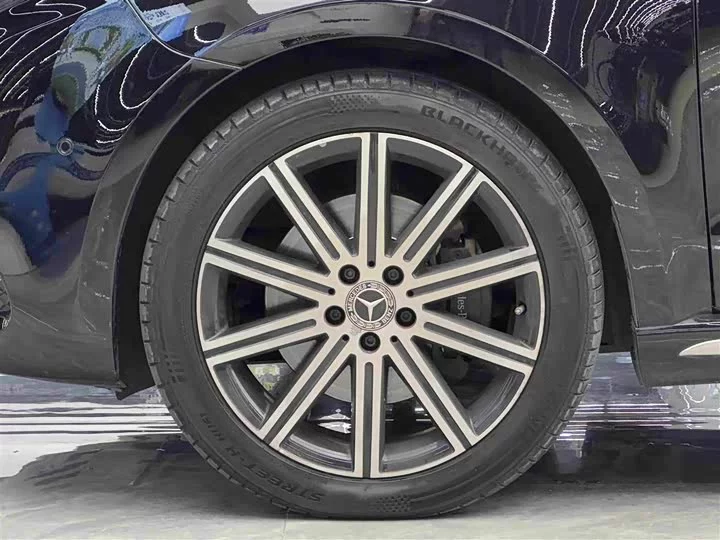 Mercedes-Benz Class V