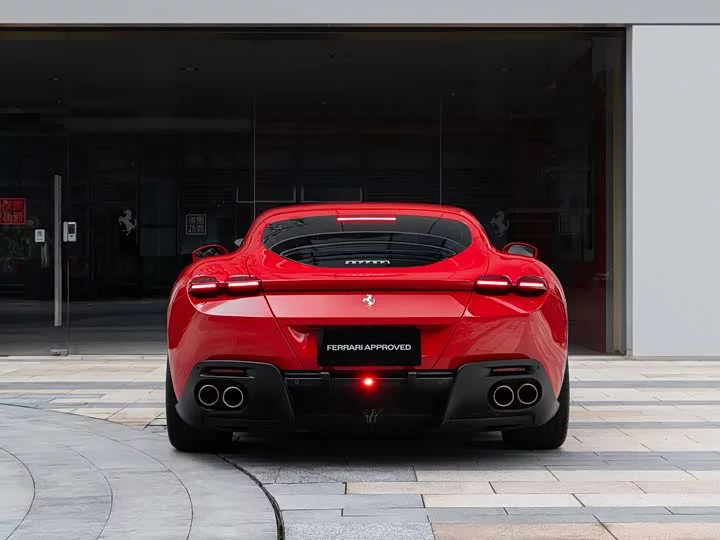 ferrari Roma