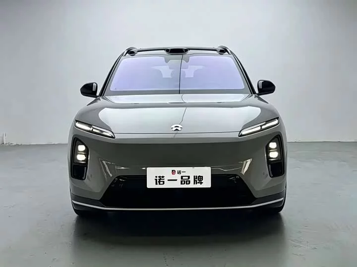 NIO ES6