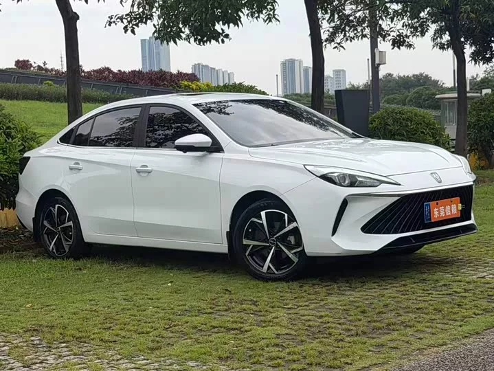 Roewe i5