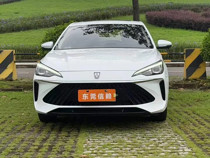 Roewe i5