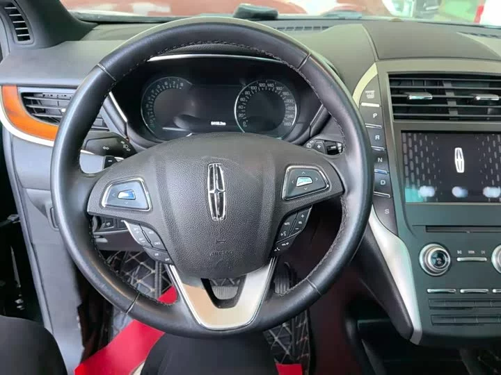 Lincoln MKC